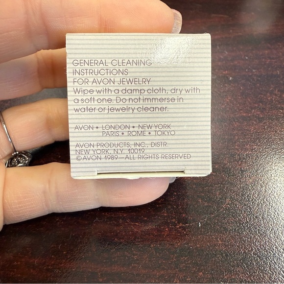 Avon Vintage “precious sentiments” Owl Brooch - Orange and Goldtone - Picture 2 of 5